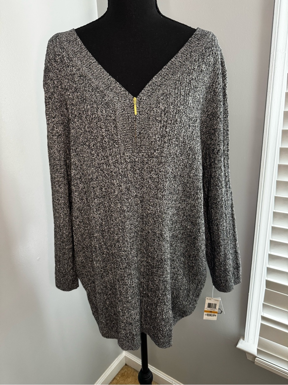 Karen Scott Charcoal Gray V-Neck Pullover Sweater